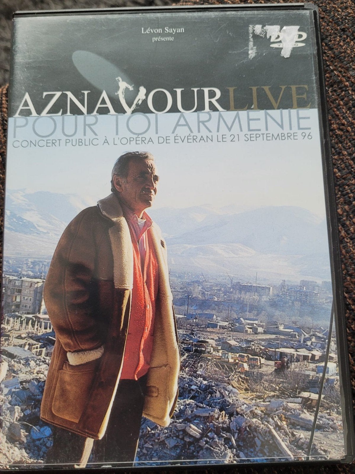 Aznavour live pour toi armenie charles aznavour levon sayan, Alle leeftijden, Ophalen of Verzenden, Zo goed als nieuw