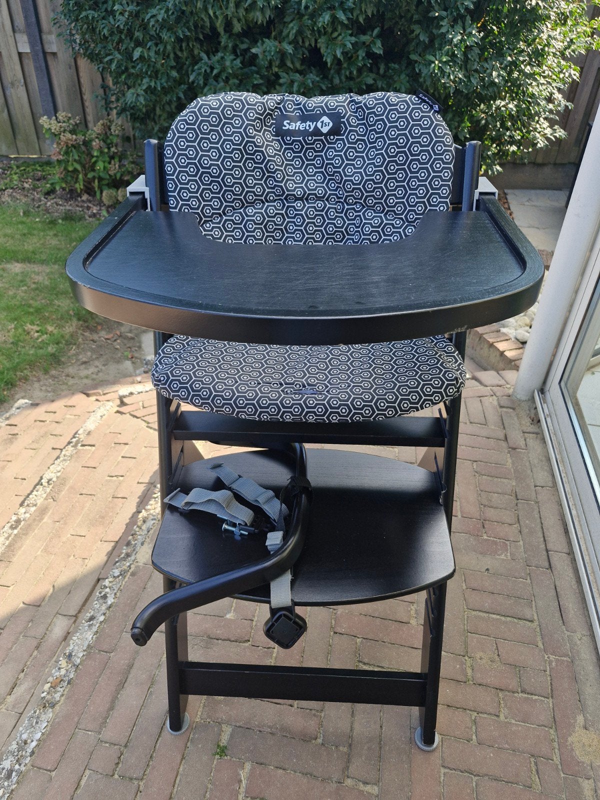 Safety 1st Timba Meegroeistoel met kussen en eetblad, Kinderen en Baby's, Kinderstoelen, Ophalen, Gebruikt, Meegroeistoel, Gordel(s)