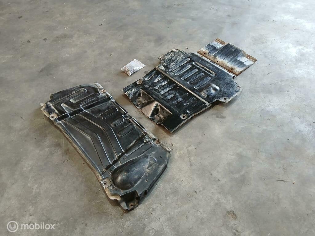 Range Rover Sport Onderplaat beschermplaat bodem Disco 3, Land Rover, Ophalen of Verzenden, Gebruikt, Land Rover