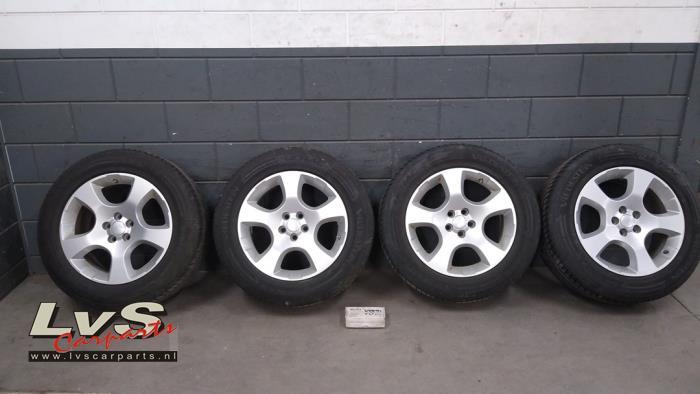 Velgen set + banden van een Landrover Discovery Sport L550, Auto-onderdelen, Banden en Velgen, Gebruikt, -, -, Ophalen of Verzenden