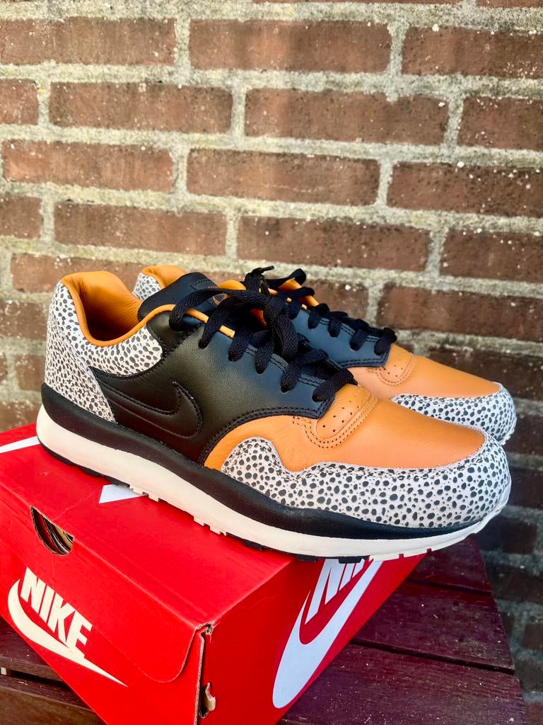 Nike air Safari 45 11 retro vintage running atmos new ds, Bruin, Verzenden, Nieuw, Sneakers of Gympen