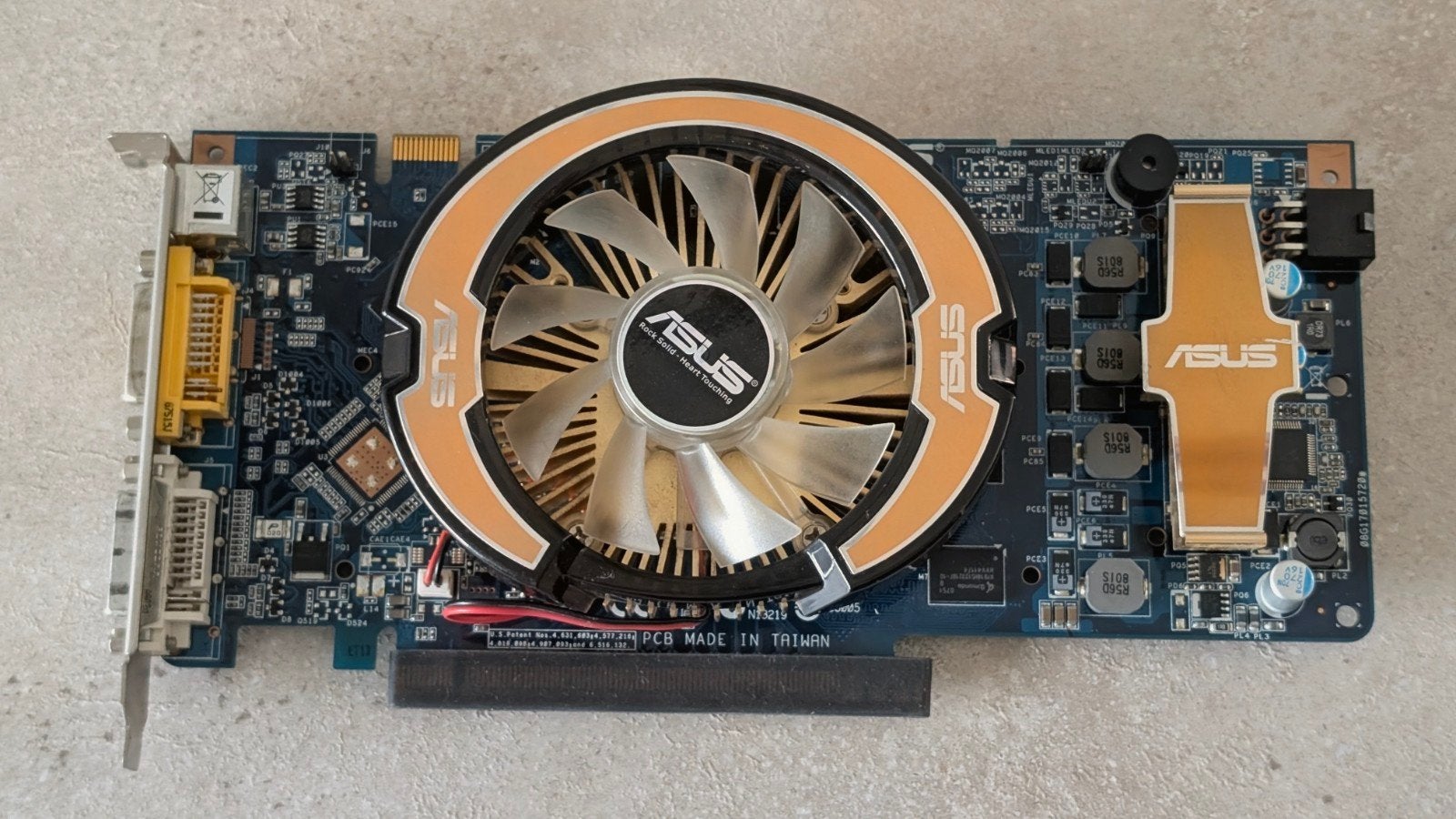 ASUS NVIDIA GeForce 8800 GT 512MB GDDR3 PCIe – EN8800GT, Ophalen of Verzenden