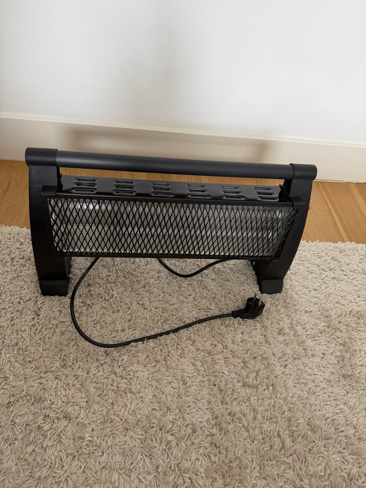Merkador Electric Infrared Heater  - 1200 Watts, Ophalen, Zo goed als nieuw, Minder dan 100 cm