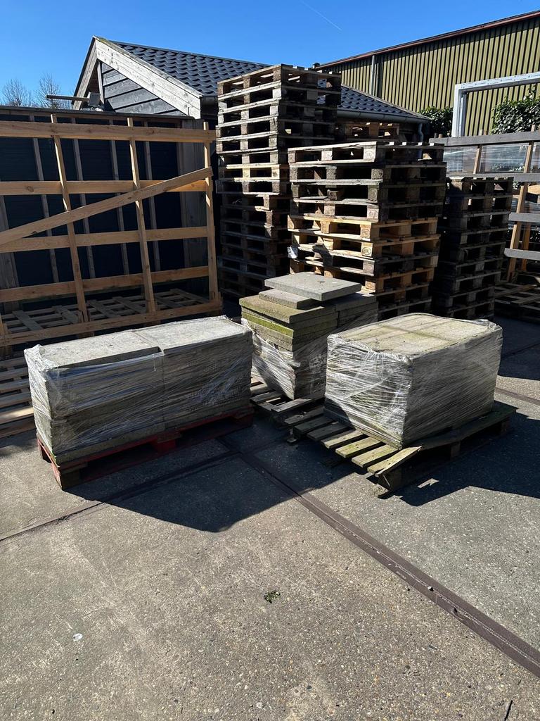 Betontegel grijs 60 x 40 x 5 cm  66 stuks € 30,- “, Tuin en Terras, Ophalen, Zo goed als nieuw