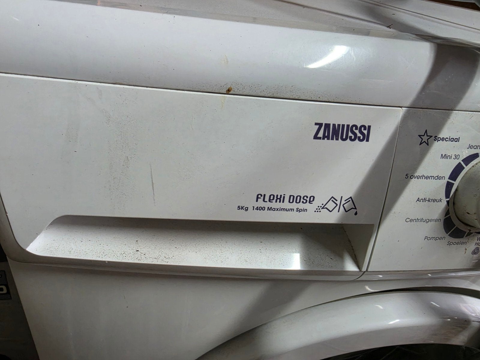 Zanussi Voorlader Wasmachine 5kg 1400 toeren, Ophalen, 1200 tot 1600 toeren, 4 tot 6 kg, Zo goed als nieuw