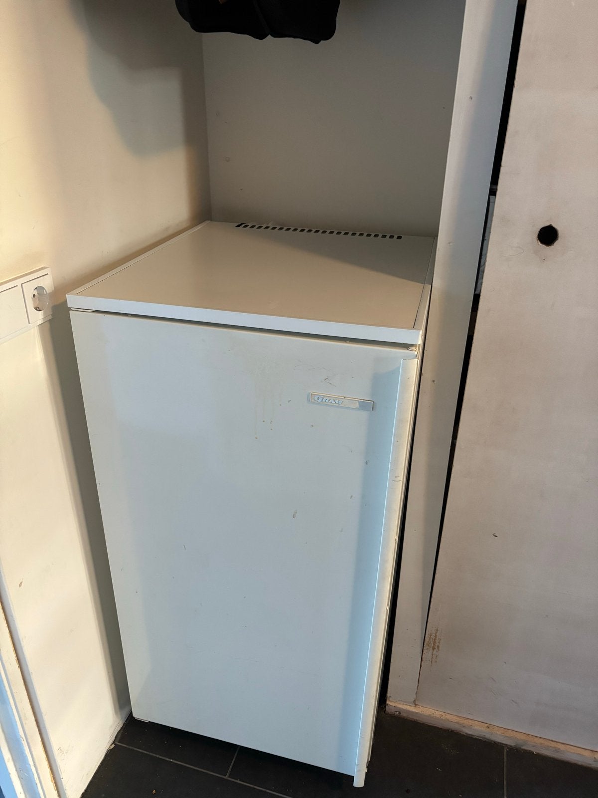 Prima koelkast 109x55x60 cm, 100 tot 150 liter, 45 tot 60 cm, Ophalen, 85 tot 120 cm