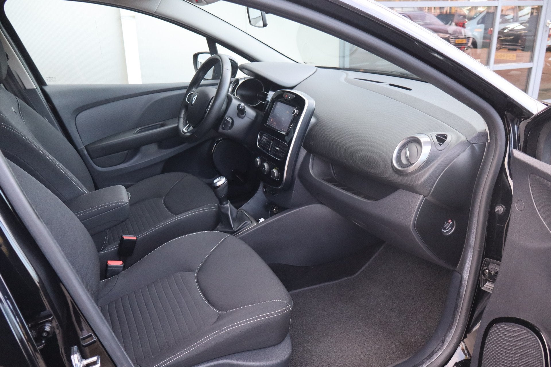 Renault Clio Estate 0.9 TCe Limited - NL- Auto! Airco I Park, Auto's, 898 cc, Gebruikt, Euro 6, 580 kg