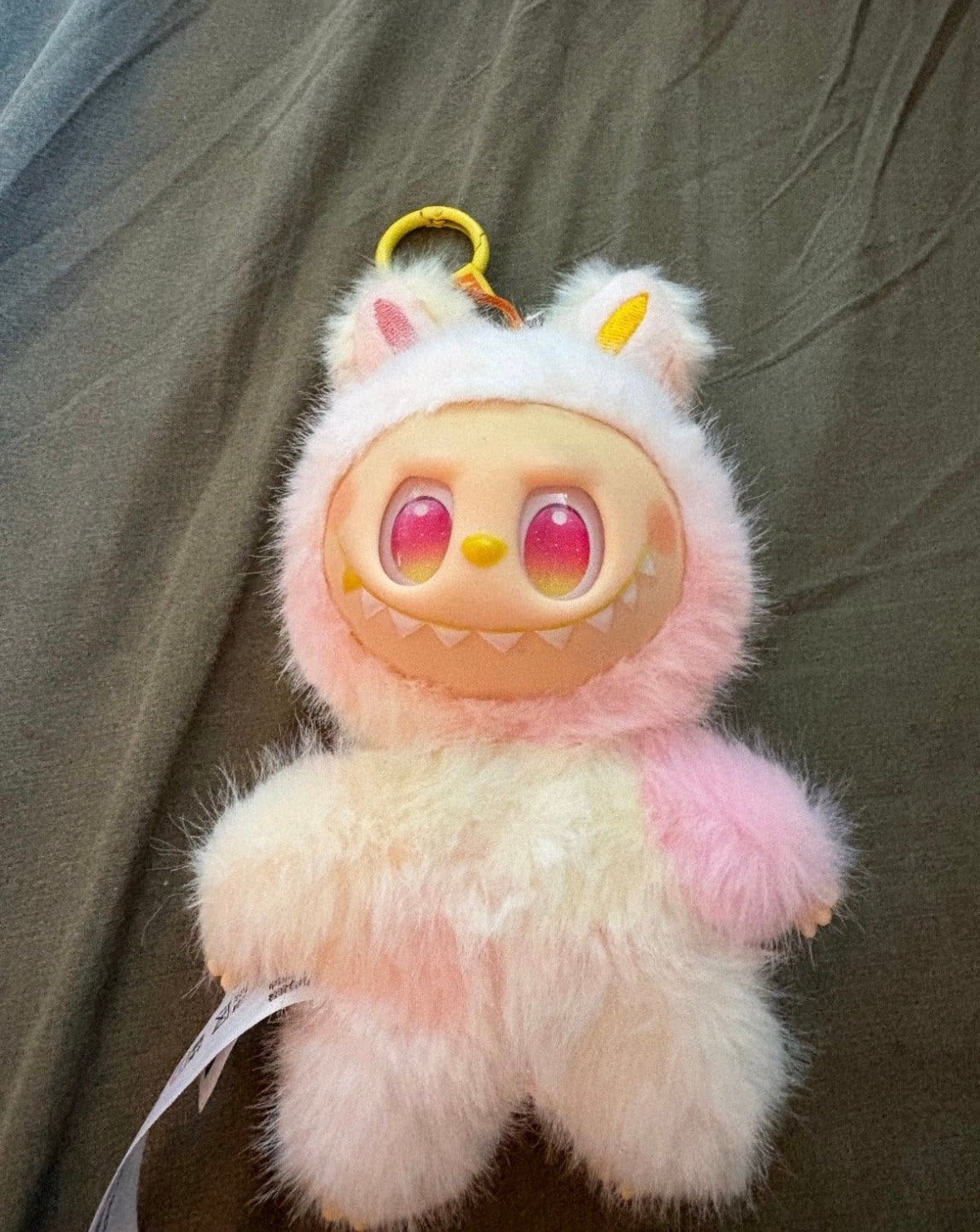 Schattige roze en gele pluche konijn sleutelhanger, Kinderen en Baby's, Ophalen of Verzenden, Met label, Roze, Klein (minder dan 20 cm)