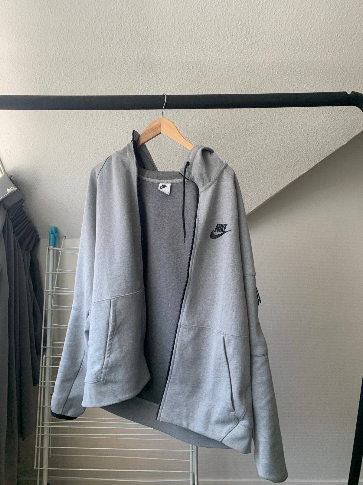 Nike Tech Fleece Hoodie Grijs, Ophalen of Verzenden, Zo goed als nieuw