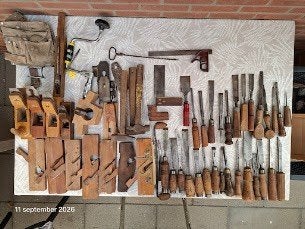antiek en oud bruikbaar timmermans gereedschap
