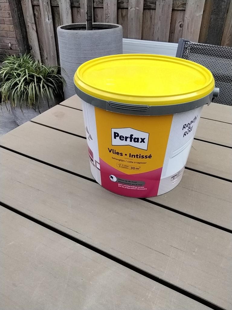 Perfax Vlies & Intissé Behanglijm - 30 m², Ophalen of Verzenden, 25 tot 50 m², Geel, Klaar voor gebruik