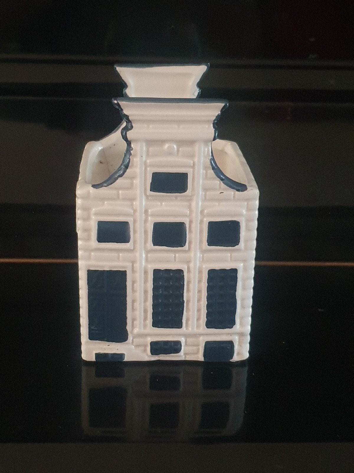 2e Delfts Blauw Grachtenhuisje / Bloempot geen KLM Roma Nova, Ophalen