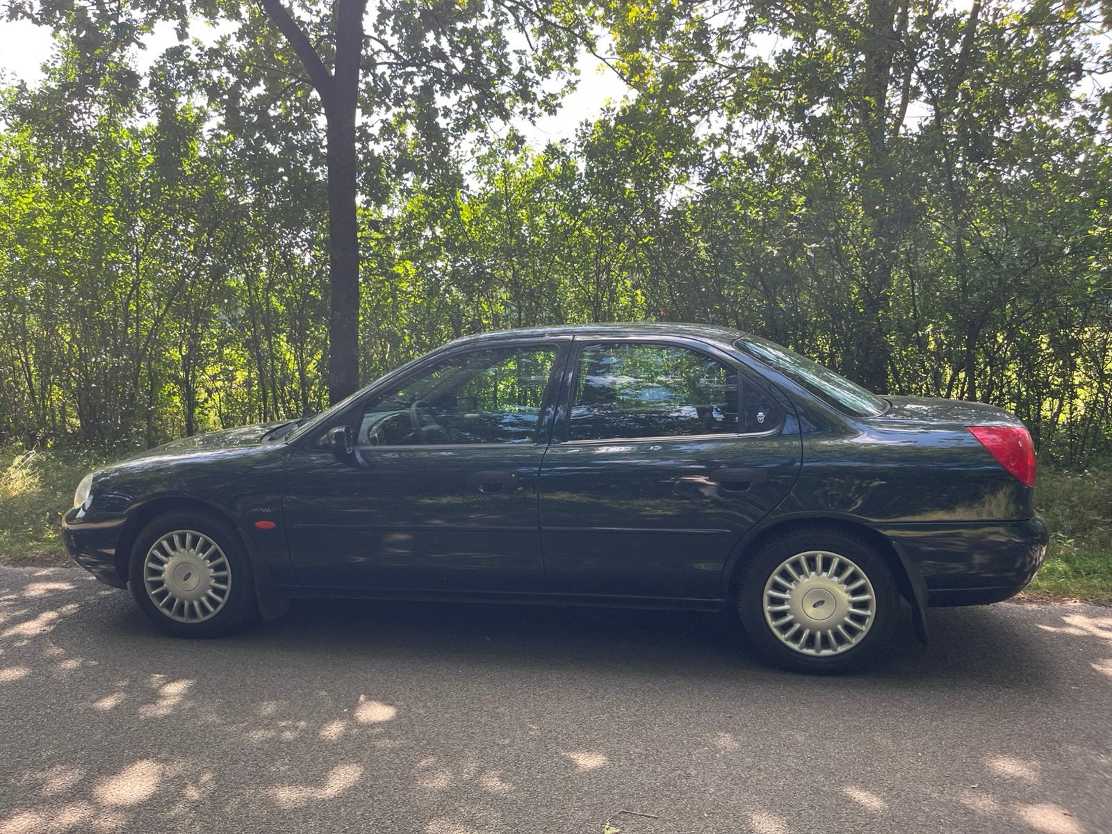 Ford Mondeo 2.5 I SDN 24V AUT 1997 Groen, Mondeo, Origineel Nederlands, 75 €/maand, Particulier