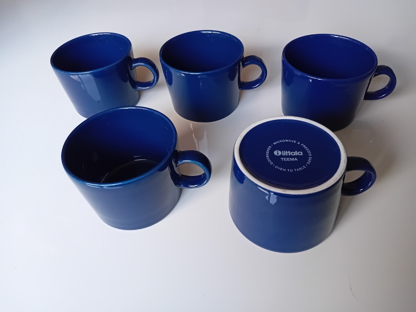 5 kopjes iittala Teema blauw Arabia iittala versie puntgaaf, Huis en Inrichting, Keuken | Servies, Ophalen of Verzenden, Zo goed als nieuw