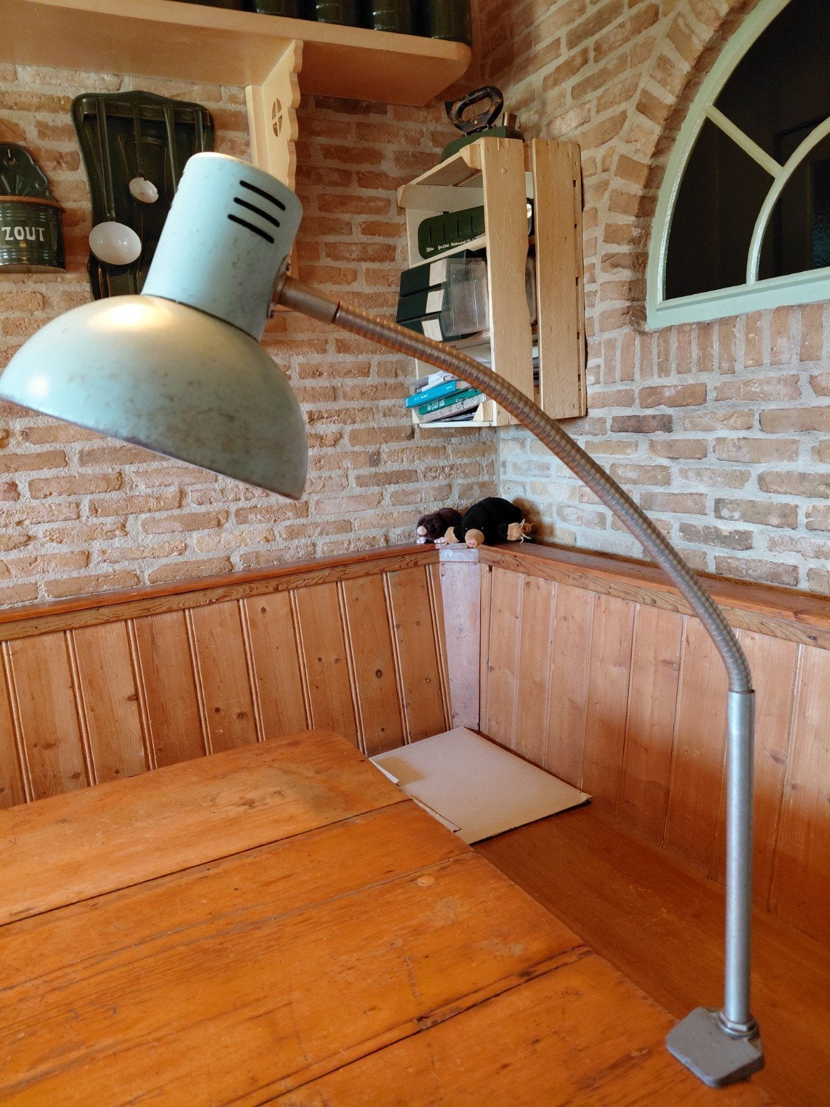 Stoere Poolse oude bureau /tafellamp., Ophalen of Verzenden, Gebruikt, Minder dan 50 cm
