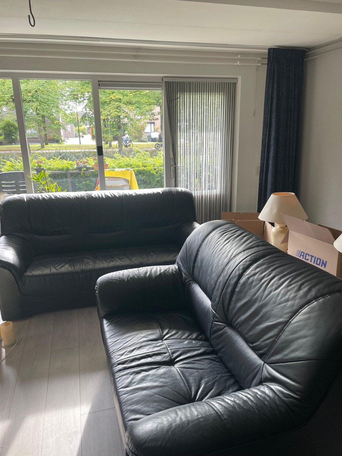Comfortabel leren bankstel (twee- en driezitsbank), Ophalen, Gebruikt, Klassiek, Comfortabel, 150 tot 200 cm
