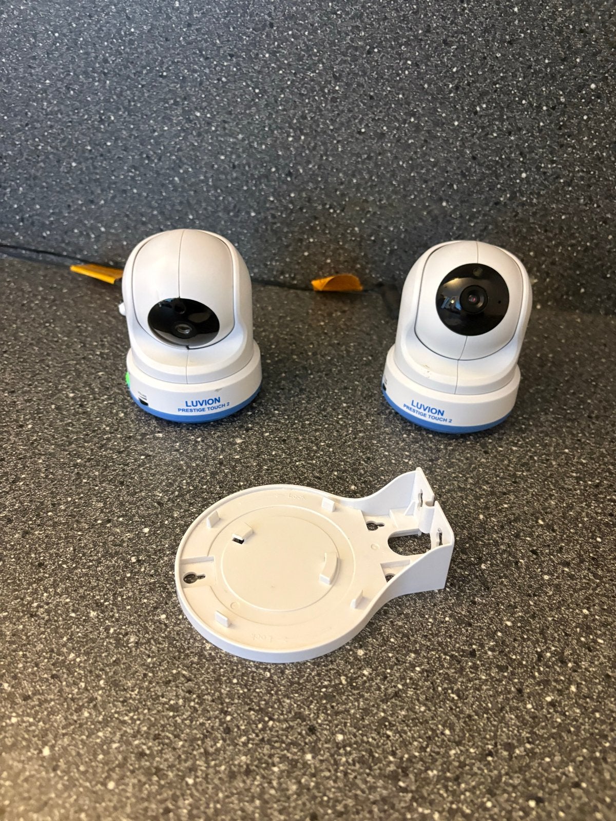 Luvion Prestige Touch 2 Babyfoon met 2 camera's, Ophalen of Verzenden, Zo goed als nieuw, 250 meter of meer, Camera