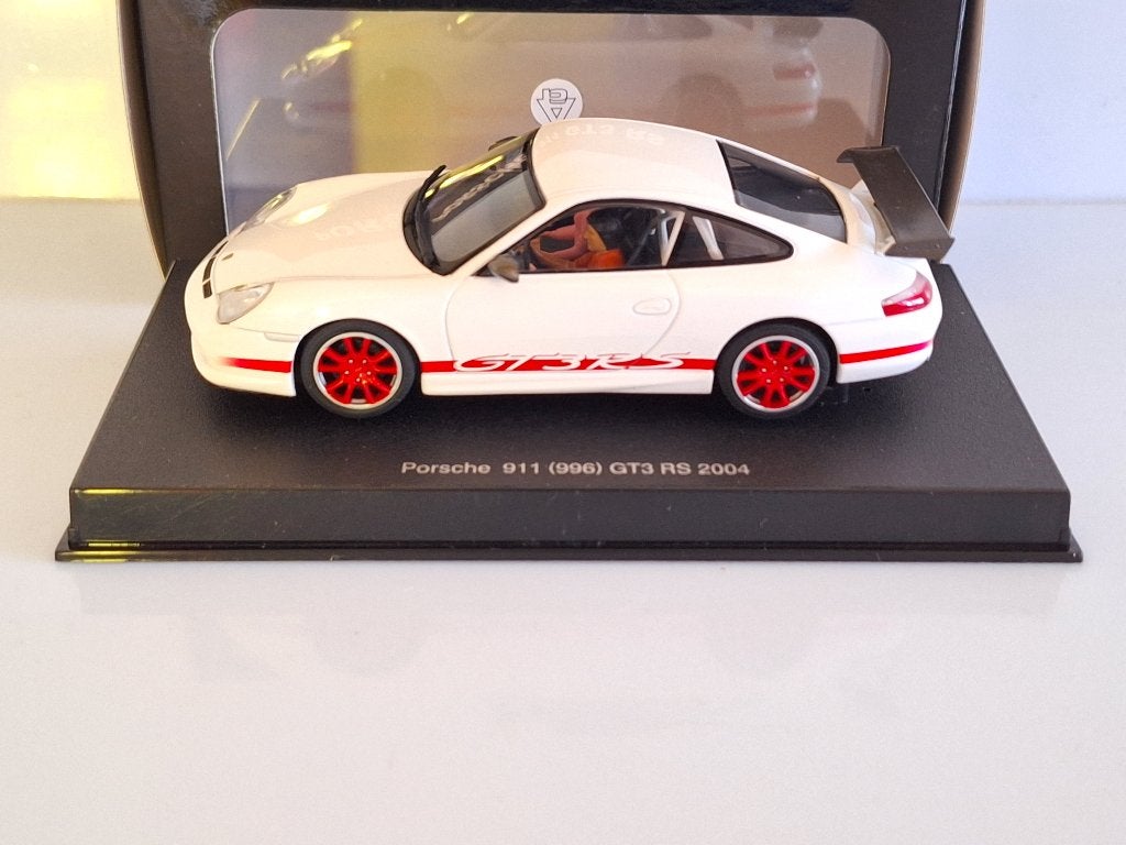 AutoArt Porsche 911GT3 RS 2004 Met Licht 13741, Kinderen en Baby's, Speelgoed | Racebanen, Nieuw, Racebaan, Elektrisch, Overige merken