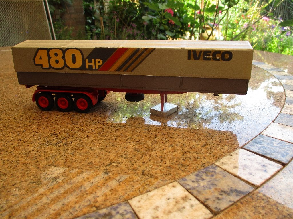 Conrad oplegger IVECO, Hobby en Vrije tijd, Modelauto's | 1:50, Verzenden, Zo goed als nieuw, Bus of Vrachtwagen, Conrad