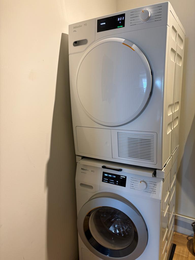 Miele W1 PowerWash 2.0 wasmachine en Miele T1 droger, Witgoed en Apparatuur, Wasdrogers, Zo goed als nieuw, Condens, 8 tot 10 kg