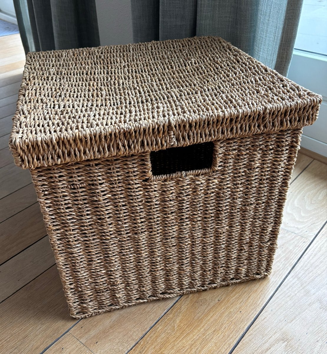 Zeegras mand met deksel - 40x40x35 cm, Ophalen, Overige materialen, Gevlochten, Mand