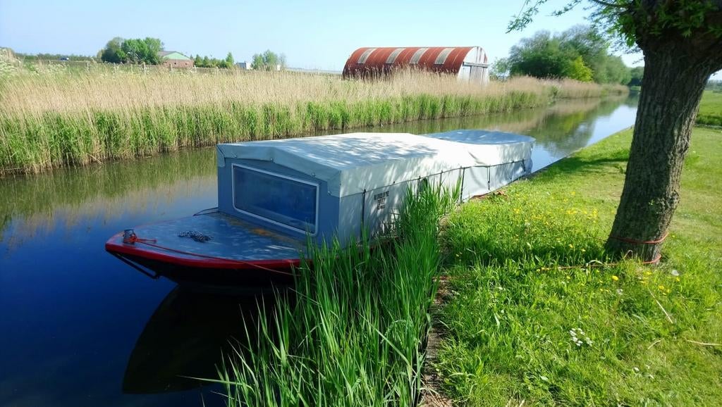Polderschuit / schuit / vlet met kajuit 9 meter en trailer, Watersport en Boten, Ophalen of Verzenden, Gebruikt, Staal, Diesel