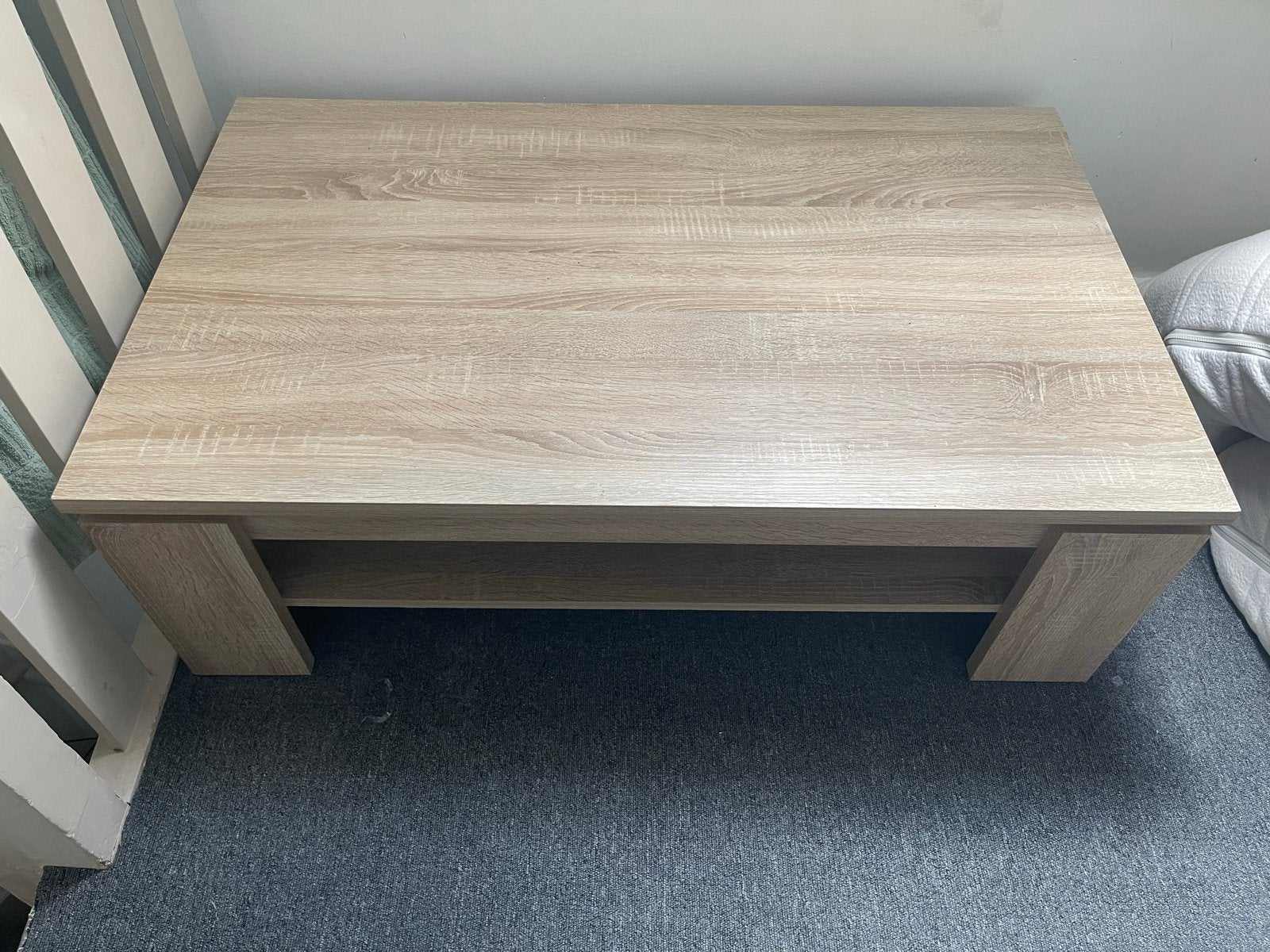 Moderne salontafel met opbergruimte, Huis en Inrichting, Tafels | Salontafels, Ophalen, Gebruikt, 100 tot 150 cm, 50 tot 100 cm