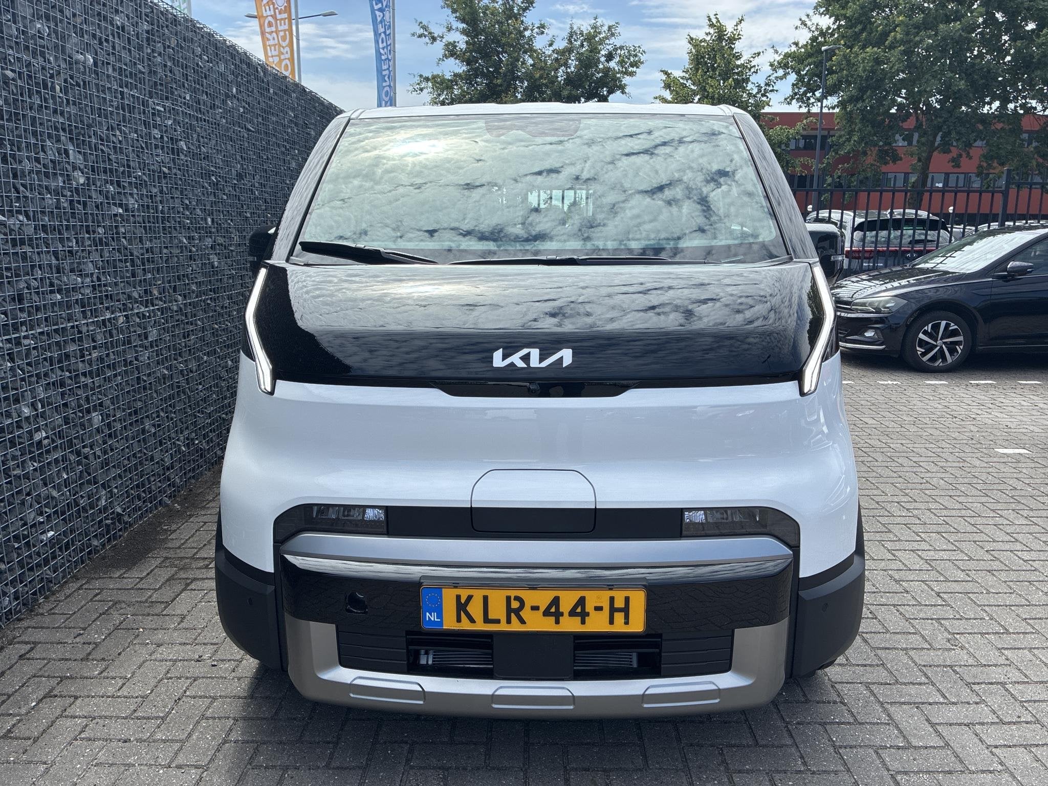 Kia PV5 Passenger Elite Executive 71.2 kWh | SNOW WHITE PEAR, 12 maanden, Overige modellen, Origineel Nederlands, 420 min