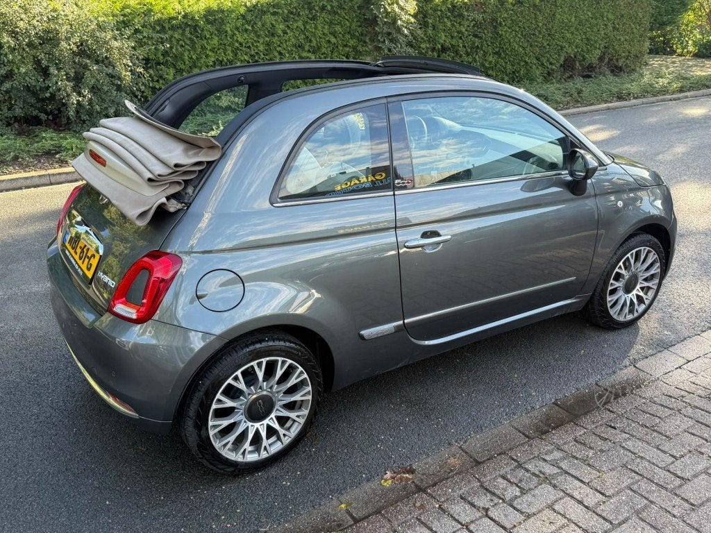 Fiat 500 1.0 Hybrid Lounge / Cabrio Elektrisch Dak / Apple C, Auto's, Voorwielaandrijving, Gebruikt, Met garantie (alle), 4 stoelen
