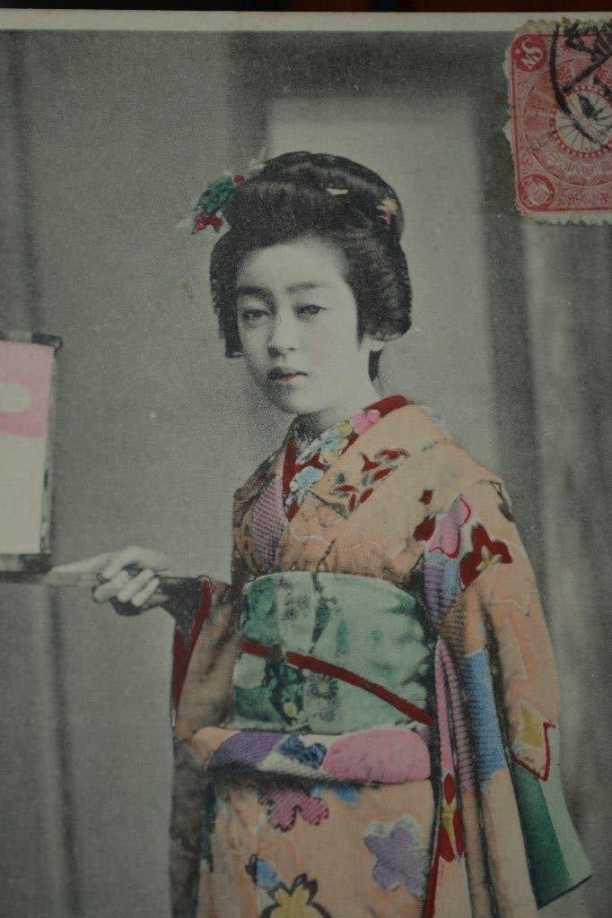 japan 1908 vrouw geisha in kimono, Ophalen of Verzenden, Voor 1920, Gelopen, Sterren en Beroemdheden