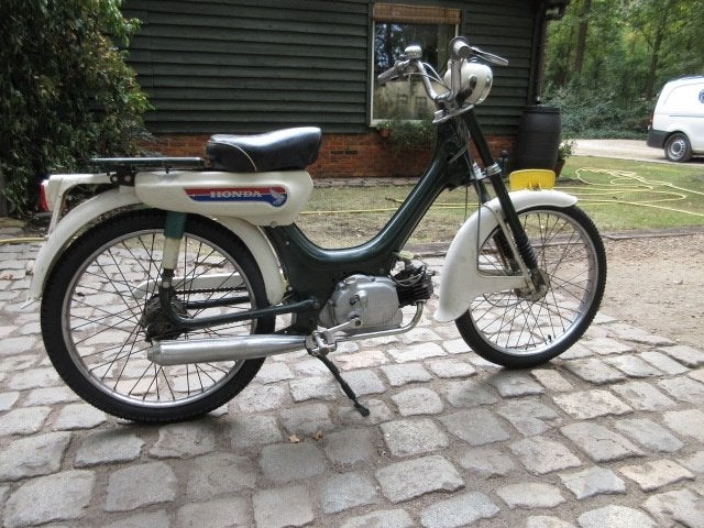Honda PC50, Maximaal 45 km/u, 49 cc, 1 versnellingen, Ophalen