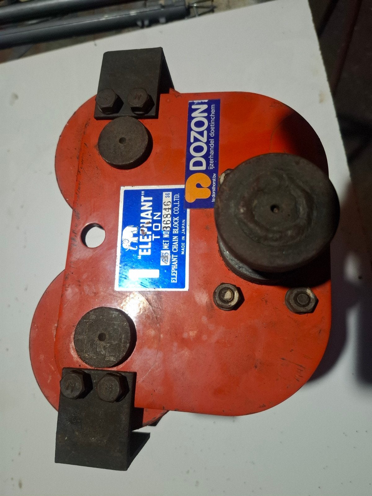 Loopkat 1 ton, Ophalen