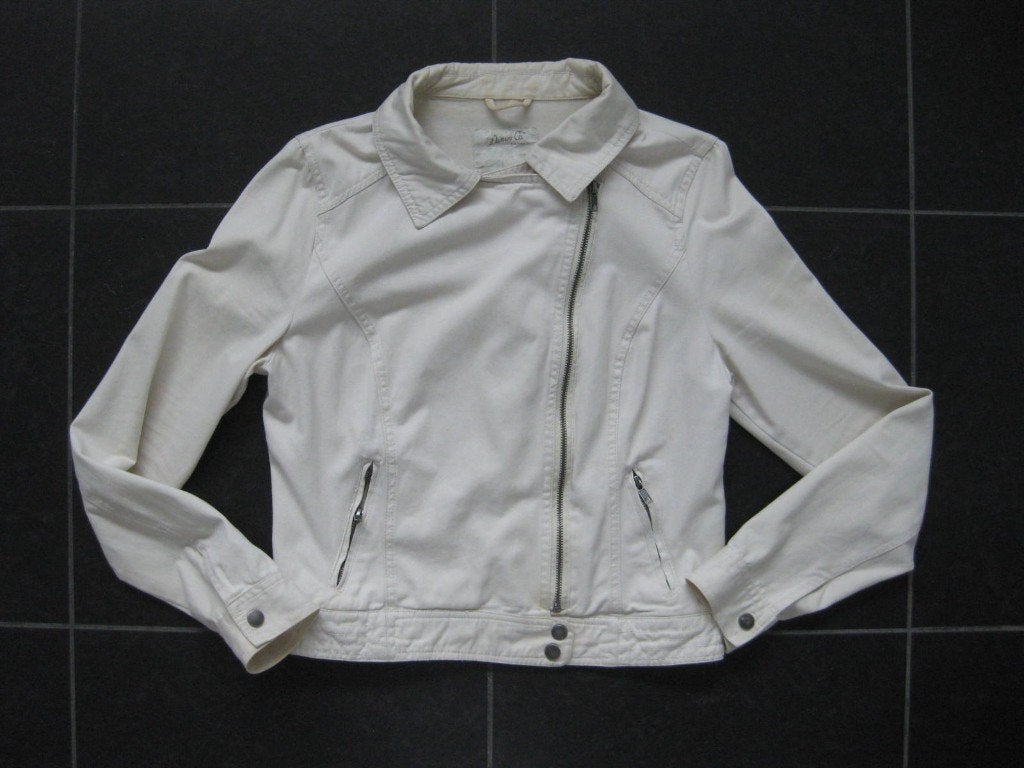 Denim & Co zandkleurig kort jasje, asymmetrisch rits, 38, Maat 38/40 (M), Beige, Ophalen of Verzenden, Zo goed als nieuw