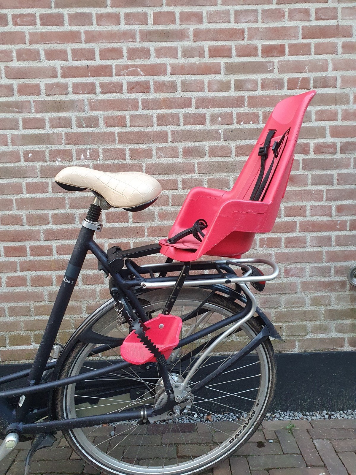 Fietsstoel achter, Bobike, rood,  9-22kg, Ophalen, Achterzitje, Voetsteuntjes, 9 t/m 18 kg