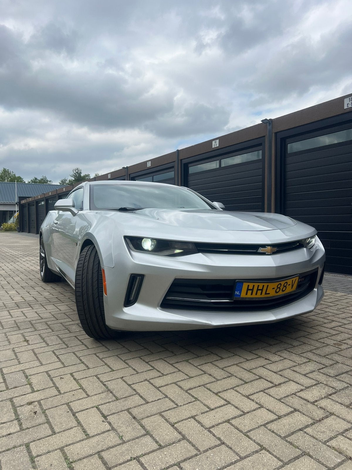 Chevrolet 2018 Grijs, 1350 kg, 4 stoelen, 10 km/l, Particulier