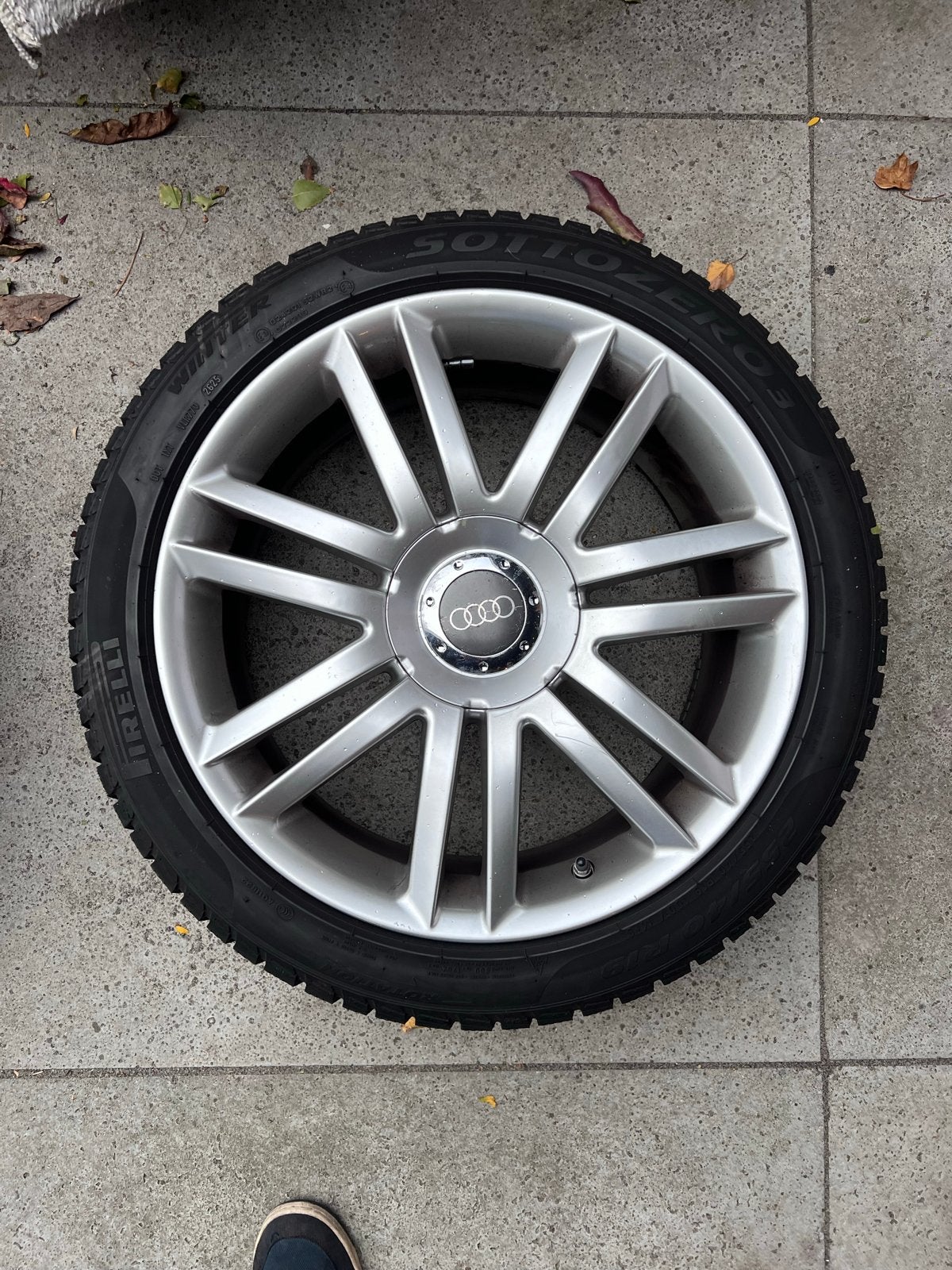 Audi 19 inch velgen met Pirelli winterbanden 255/40 R19, Gebruikt, 255 mm, Banden en Velgen, Winterbanden