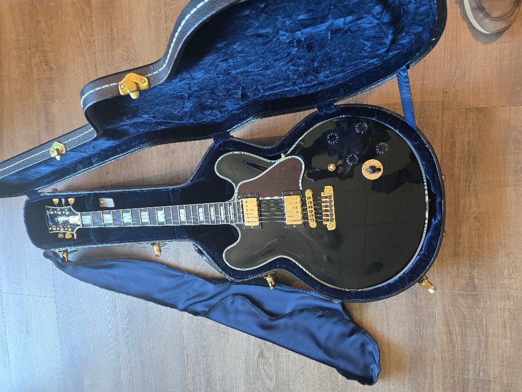 Gibson B.B. King Lucille 2015 Ebony met koffer & certificaat