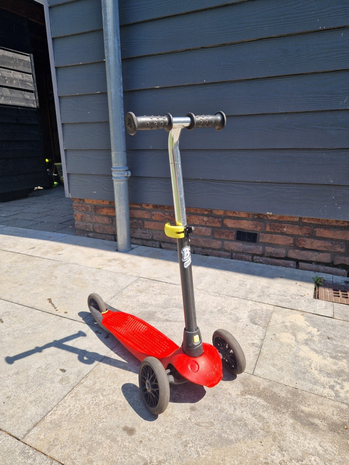 Rode kinderstep met 3 wielen, Ophalen, Gebruikt, Gewone step, Onbekend