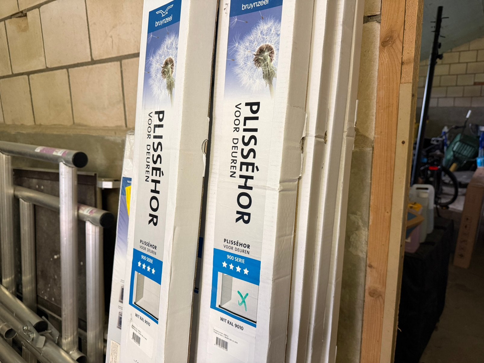 Partij (11 stuks) Bruynzeel Plissé Horren voor Deuren, Ophalen, 80 tot 100 cm, Hordeur, Minder dan 200 cm