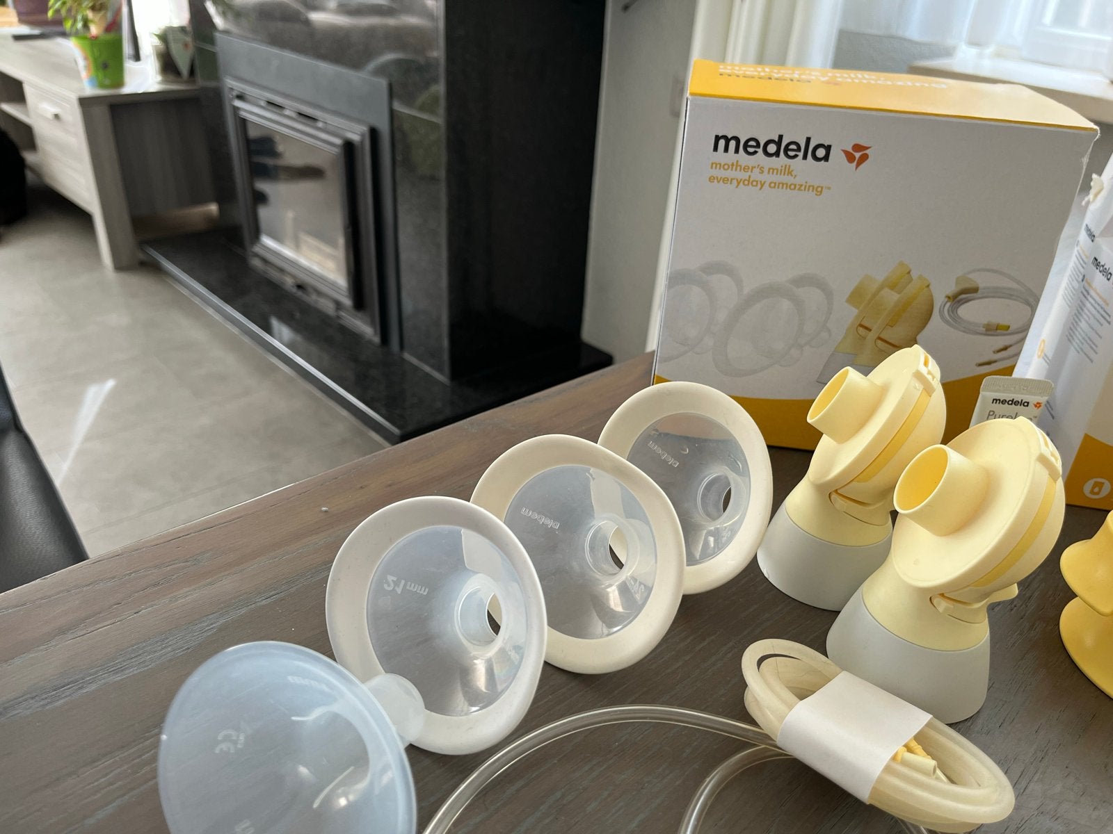 Medela Freestyle Flex elektrische kolfset met accessoires, Medela, Borstkolf, Ophalen of Verzenden, Zo goed als nieuw