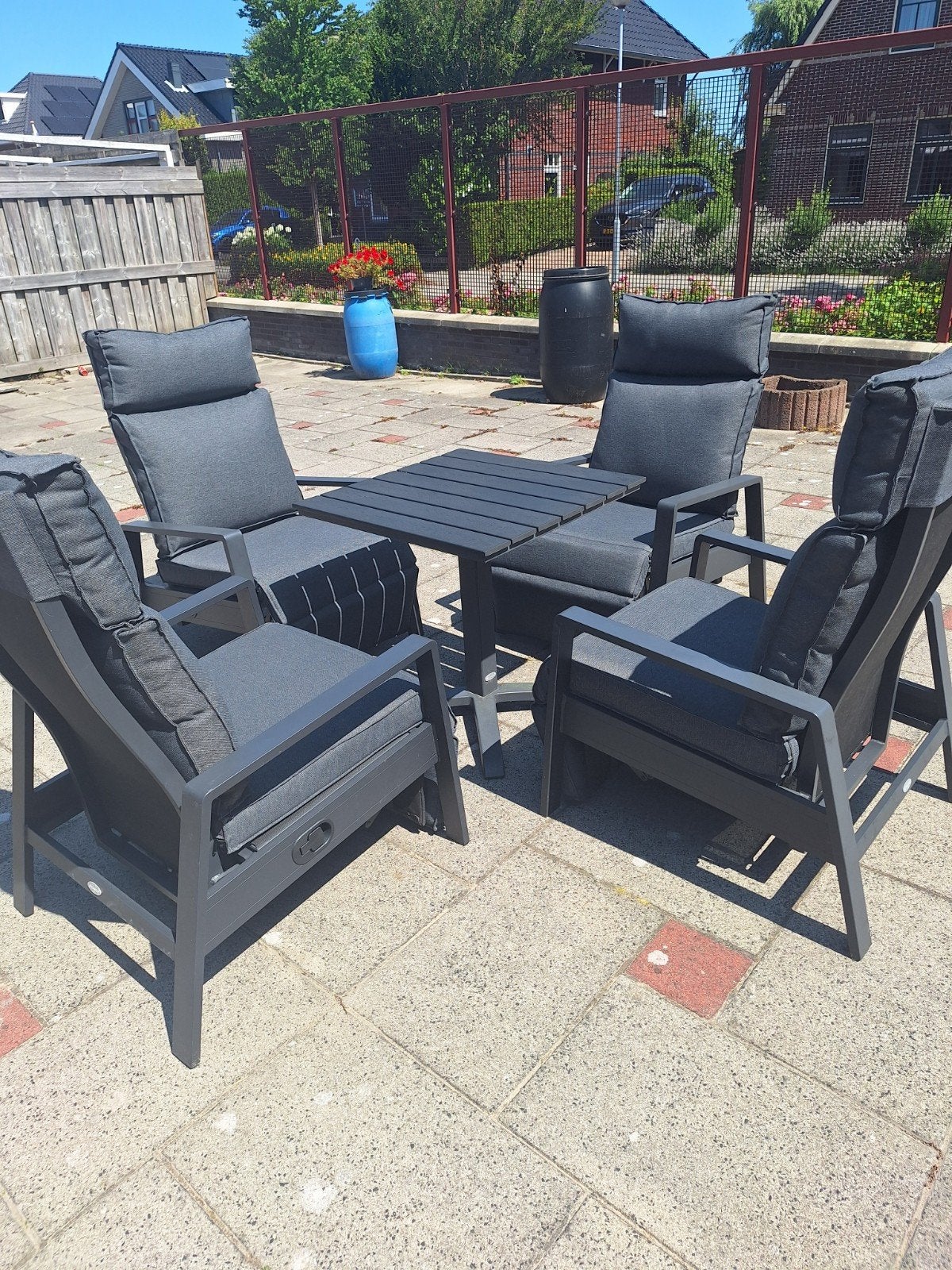 Tuinset 4 stoelen met kussens en tafel en 4 hoezen zgan, Ophalen, 4 zitplaatsen, Aluminium, Zo goed als nieuw