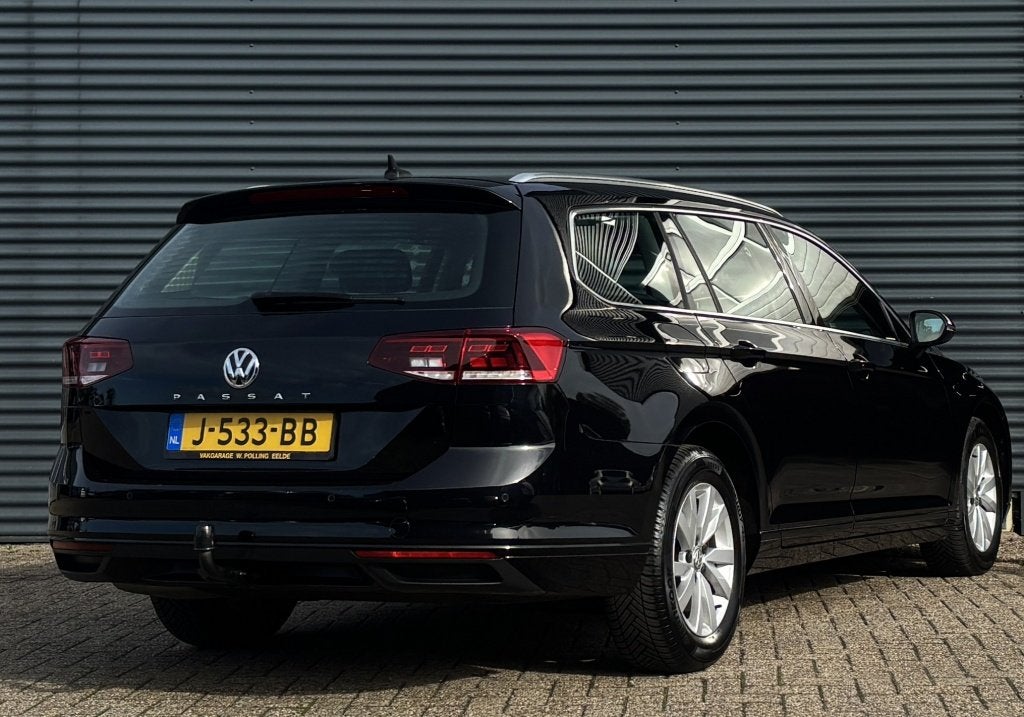 VOLKSWAGEN Passat Variant 1.5 TSI 150pk DSG Comfort Business, Automaat, 12 maanden, 4 cilinders, Zwart