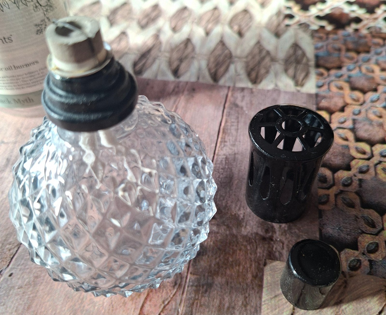 kleine glazen geuroliebrander met ruitpatroon, Ophalen of Verzenden, Zo goed als nieuw, Glas, Modern