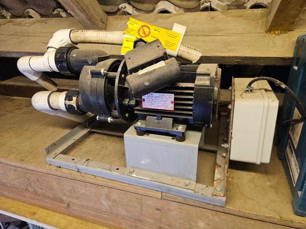 Pomp voor bubbelbad - Hydro Whirlpool ELD Hyflo II, Ophalen of Verzenden, Gebruikt, Rvs, Bad