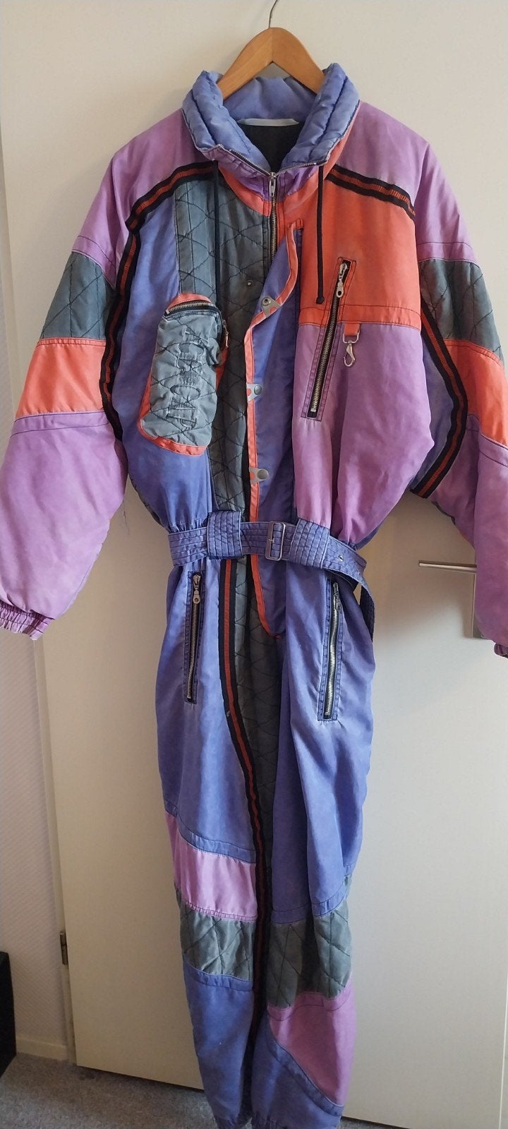 Vintage Ski-overall Maat 48 met lichte beschadiging, Kleding | Dames, Ophalen of Verzenden, Gedragen, Maat 46/48 (XL) of groter