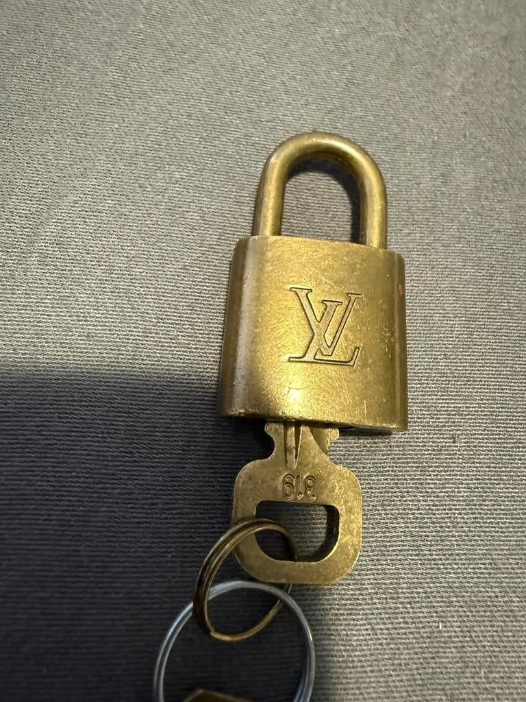 Slot Louis Vuitton, Ophalen of Verzenden