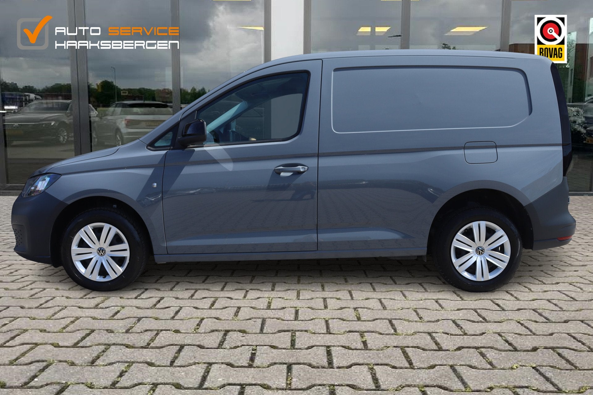 Volkswagen Caddy Cargo 2.0 TDI | Carplay | DAB | PDC |, Voorwielaandrijving, Gebruikt, Zwart, 4 cilinders