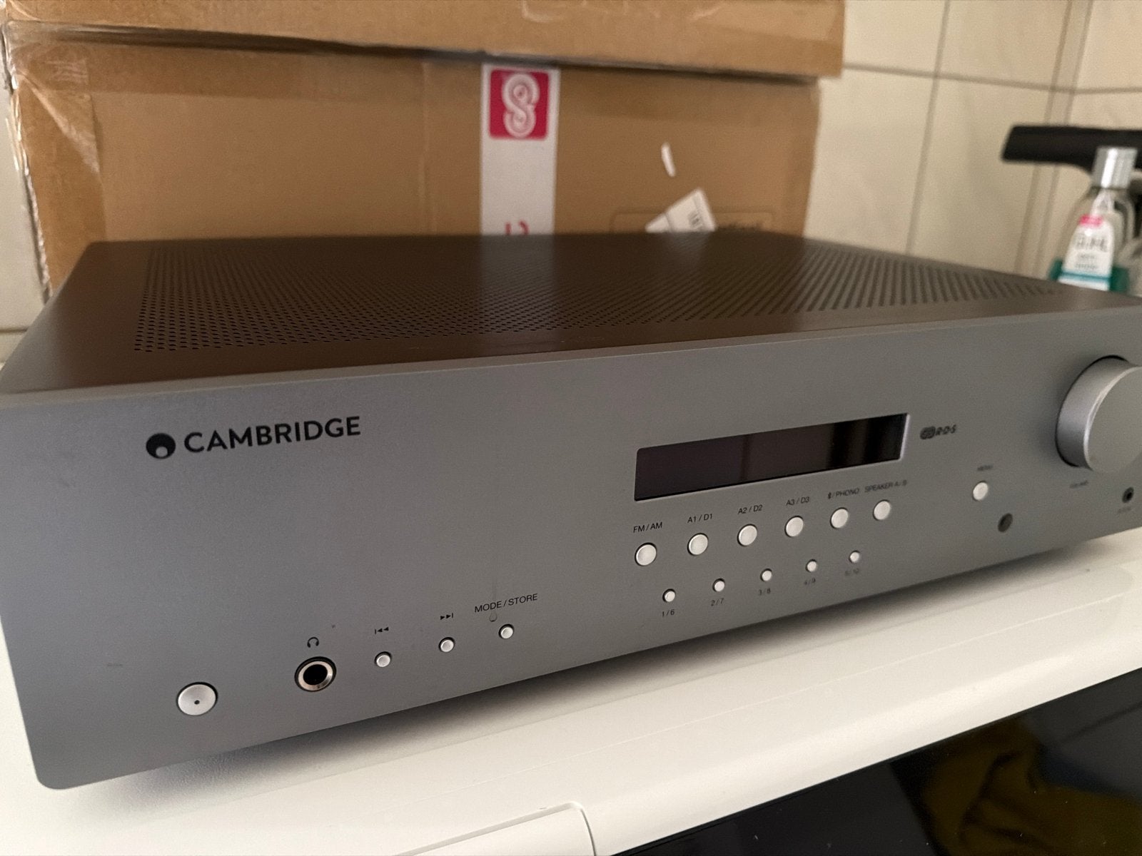 Cambridge Audio AXR100 Stereo Receiver - Zo goed als nieuw, Ophalen of Verzenden, Zo goed als nieuw, Stereo, 120 watt of meer