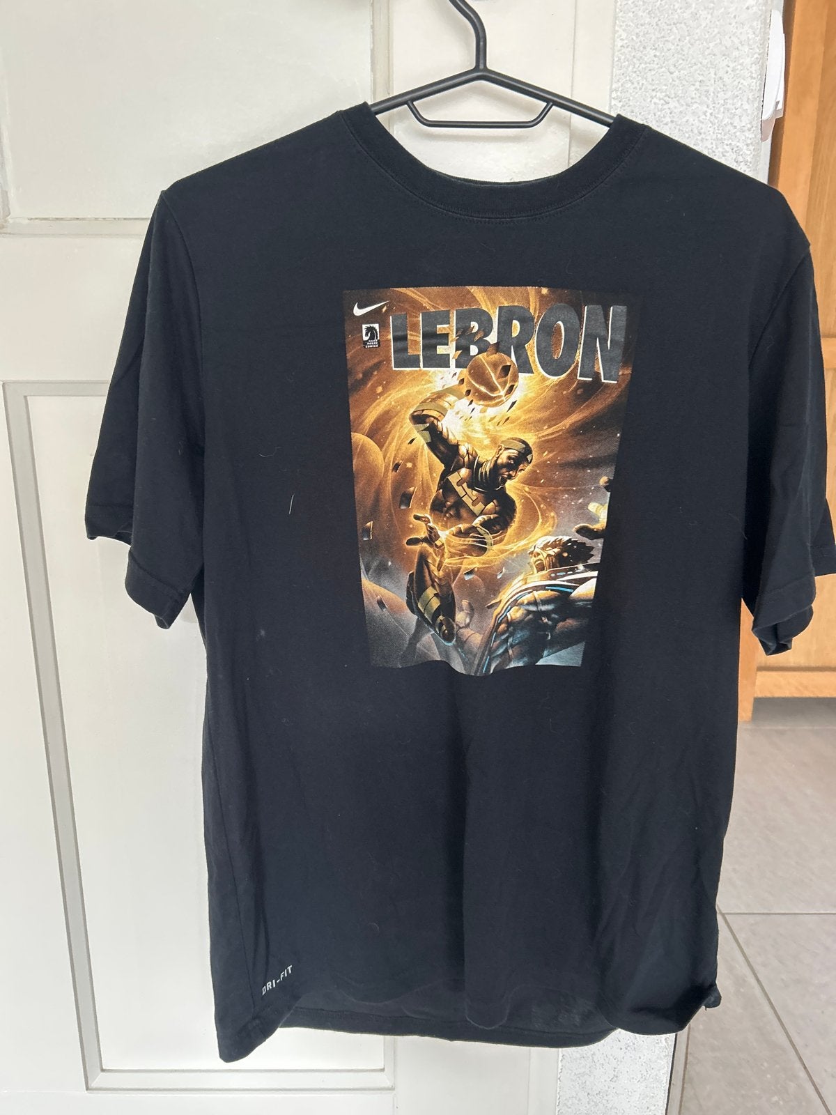 Nike LeBron T-shirt Zwart Maat M, Ophalen, Gedragen, Maat 48/50 (M), Zwart