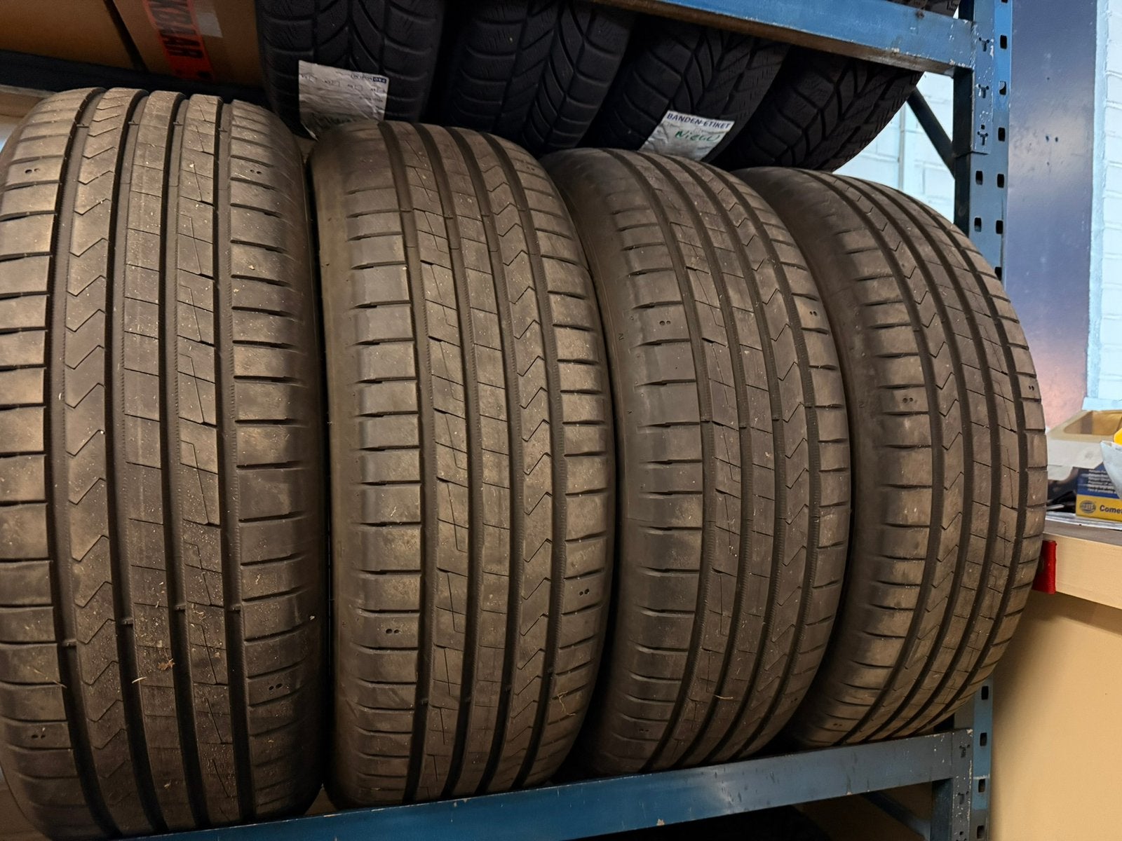 Demo Hankook autobanden 215-65-17, Auto-onderdelen, 215 mm, 17 inch, Ophalen of Verzenden, Band(en)